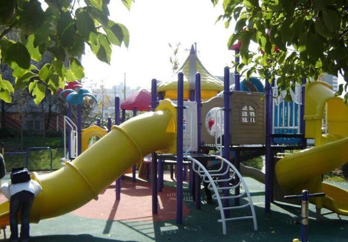 幼兒園游樂(lè)設(shè)施廠家